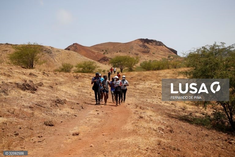 Cabo Verde: Antigo vulcão leva turismo de caminhadas à ilha de Santiago