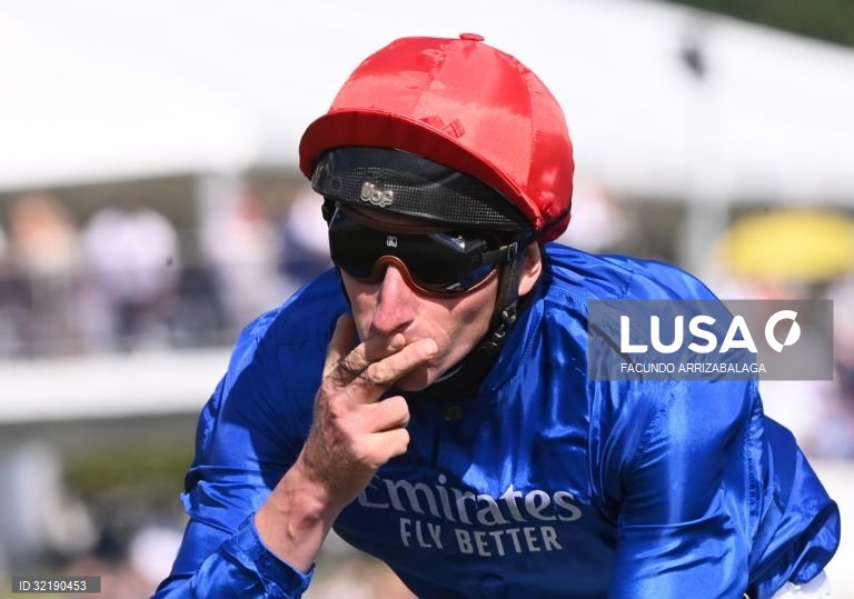 Corrida de cavalos "Derby Festival" em Epsom