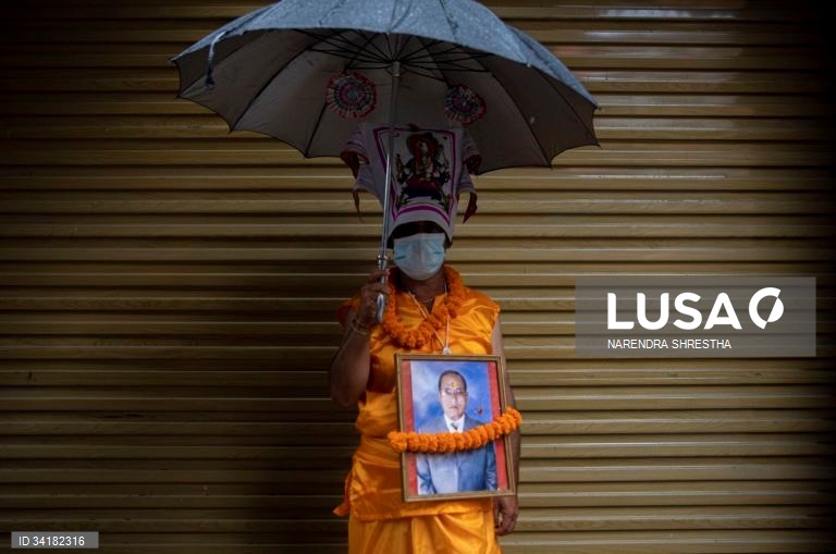 Nepal: Festival Gai Jatra (Festival da vaca) em Catmandu