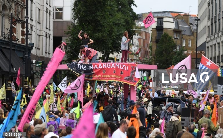 Reino Unido: Manifestação do movimento Rebelião contra a Extinção em Londres