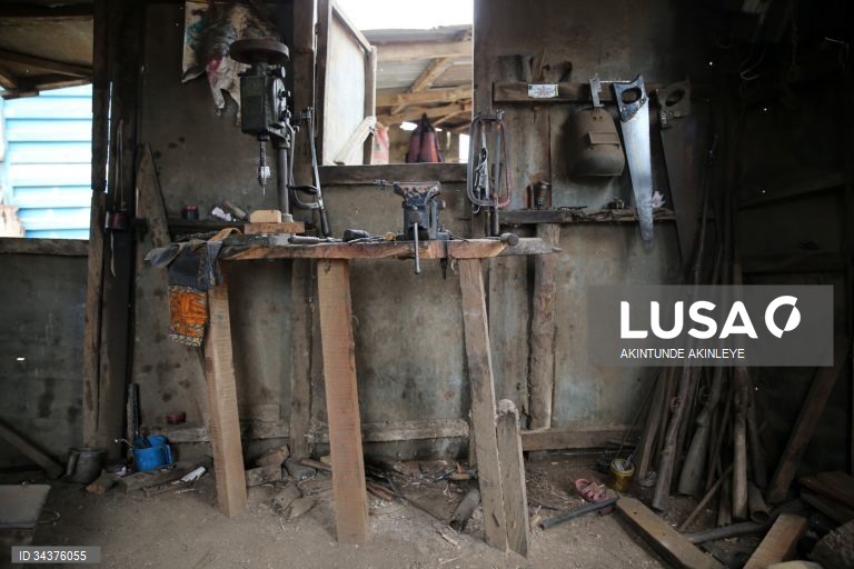 Ferreiro em Lagos, Nigéria