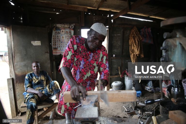 Ferreiro em Lagos, Nigéria