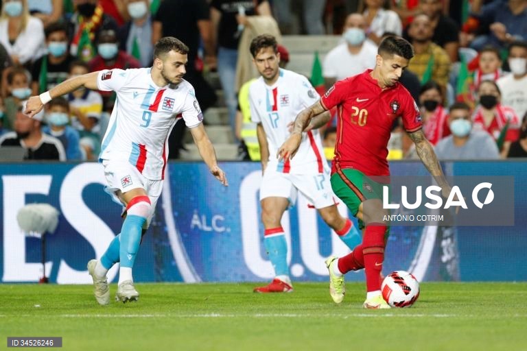 Portugal goleou o Luxemburgo por 5-0, no jogo de apuramento para o Mundial de 2022, no Estádio Algarve