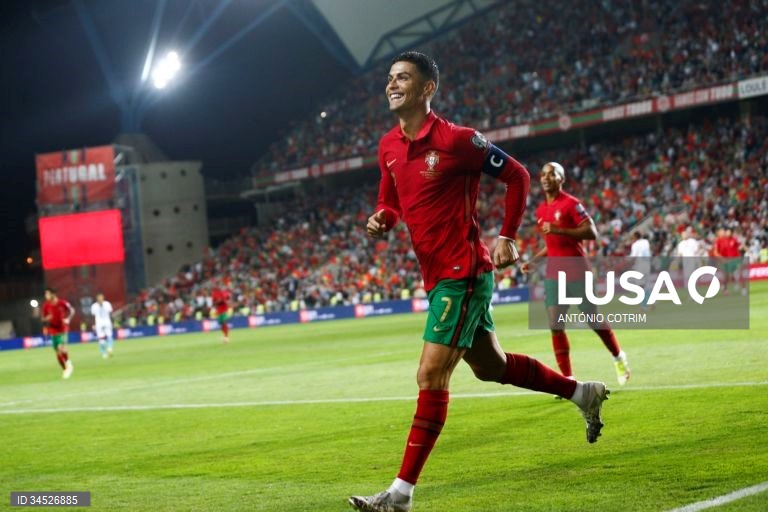 Portugal goleou o Luxemburgo por 5-0, no jogo de apuramento para o Mundial de 2022, no Estádio Algarve