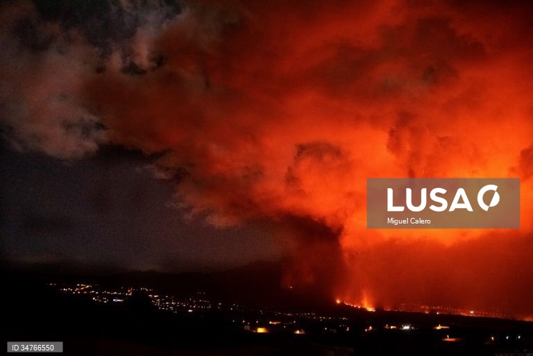 Vulcão Cumbre Vieja em La Palma