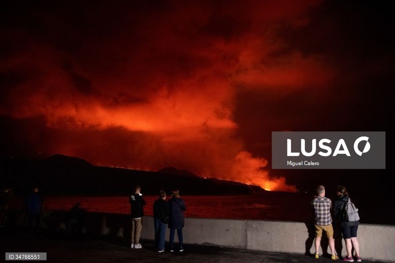 Vulcão Cumbre Vieja em La Palma