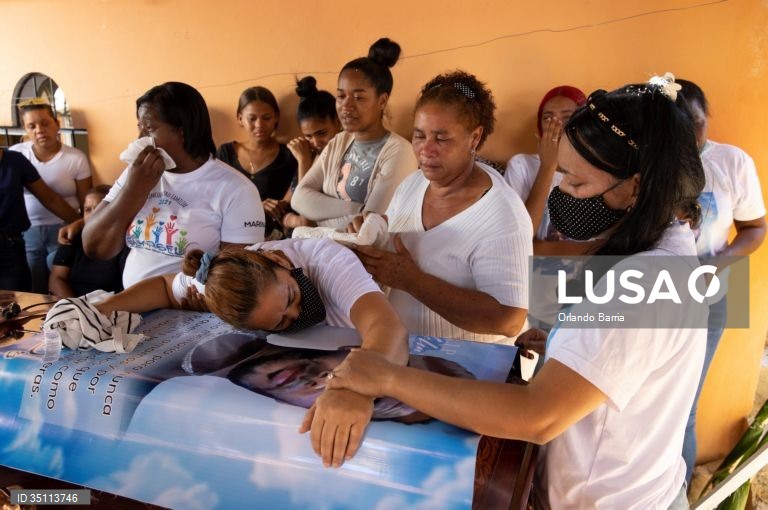 Funeral de uma das vítimas do acidente rodoviário em Chiapas