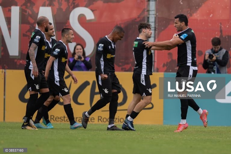 Futebol: Casa Pia vence Leixões e sobe à I Liga