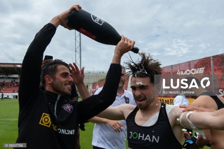 Futebol: Casa Pia vence Leixões e sobe à I Liga