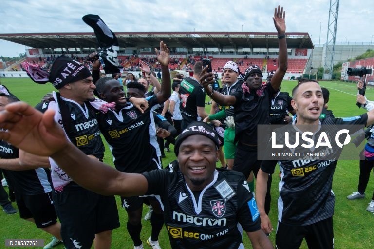 Futebol: Casa Pia vence Leixões e sobe à I Liga