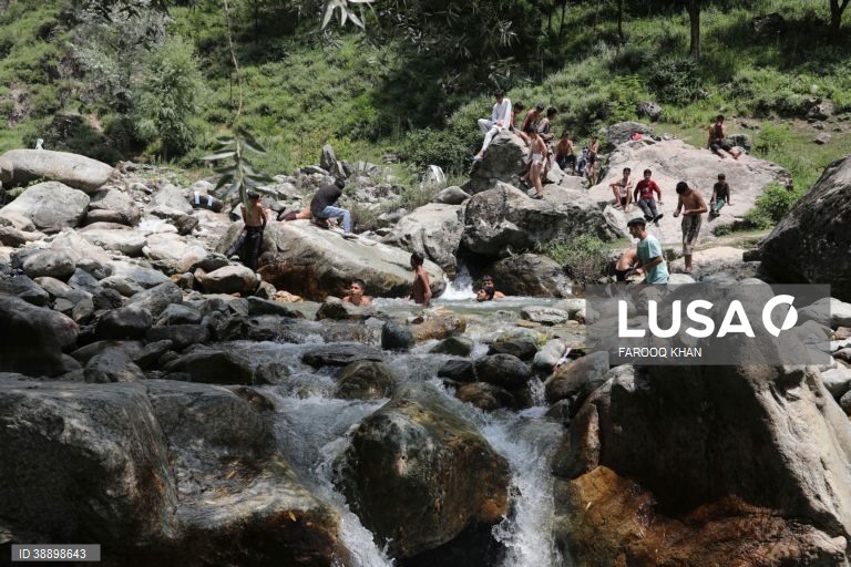 Índia: Onda de calor em Caxemira