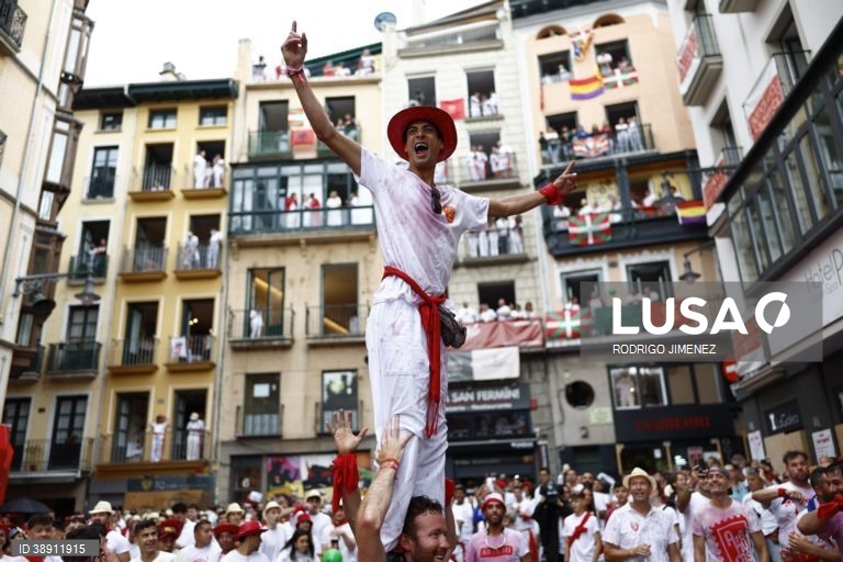 Festa tradicional de San Fermin em Pamplona