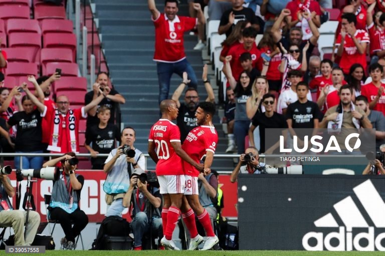 Benfica conquista a 11.ª edição da Eusébio Cup ao vencer o Newcastle 3-2