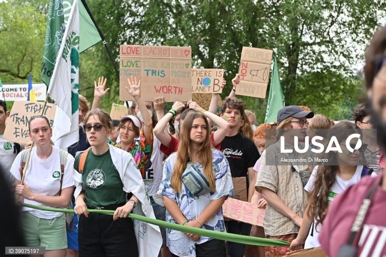 Turim: Manifestação Fridays for Future 