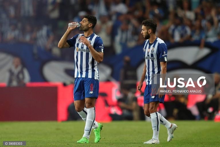 FC Porto conquista Supertaça Cândido de Oliveira ao vencer Tondela por 3-0