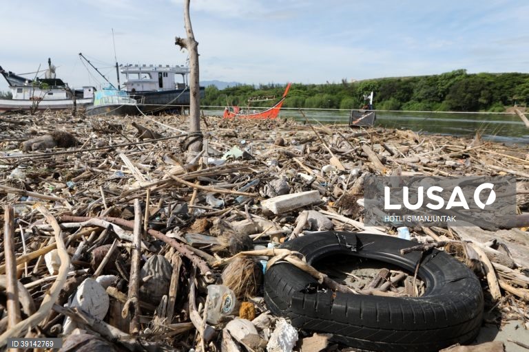 Indonésia: Poluição em Banda Aceh