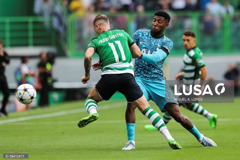 Sporting vence Tottenham, por 2-0, em jogo da Liga dos Campeões de futebol