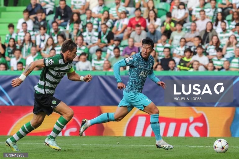 Sporting vence Tottenham, por 2-0, em jogo da Liga dos Campeões de futebol