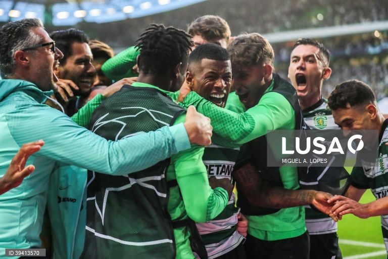 Sporting vence Tottenham, por 2-0, em jogo da Liga dos Campeões de futebol
