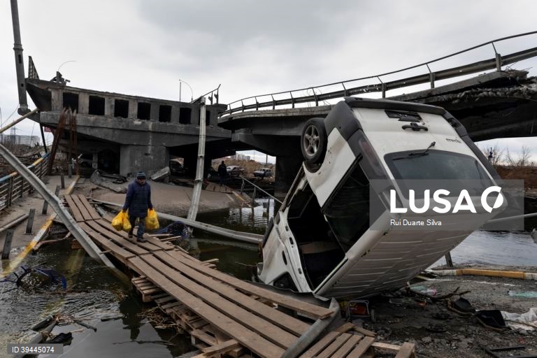 02-10 -Rui Duarte Silva é o vencedor da categoria Notícias nos prémios de fotojornalismo Estação Imagem 2022 com uma reportagem no cenário de guerra ucraniano desencadeado pela invasão da Rússia. Coimbra 17 de setembro de 2022. RUI DUARTE SILVA / ESTAÇÃO IMAGEM / LUSA +++PROIBIDA A COMERCIALIZAÇÃO+++ 