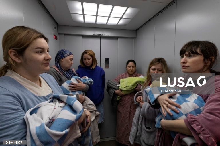 05-10 -Rui Duarte Silva é o vencedor da categoria Notícias nos prémios de fotojornalismo Estação Imagem 2022 com uma reportagem no cenário de guerra ucraniano desencadeado pela invasão da Rússia. Coimbra 17 de setembro de 2022. RUI DUARTE SILVA / ESTAÇÃO IMAGEM / LUSA +++PROIBIDA A COMERCIALIZAÇÃO+++ 