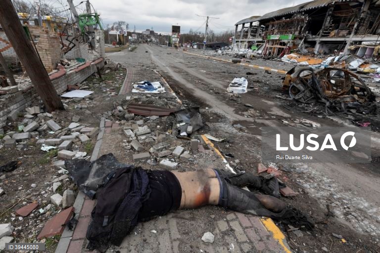 08-10 -Rui Duarte Silva é o vencedor da categoria Notícias nos prémios de fotojornalismo Estação Imagem 2022 com uma reportagem no cenário de guerra ucraniano desencadeado pela invasão da Rússia. Coimbra 17 de setembro de 2022. RUI DUARTE SILVA / ESTAÇÃO IMAGEM / LUSA +++PROIBIDA A COMERCIALIZAÇÃO+++ 