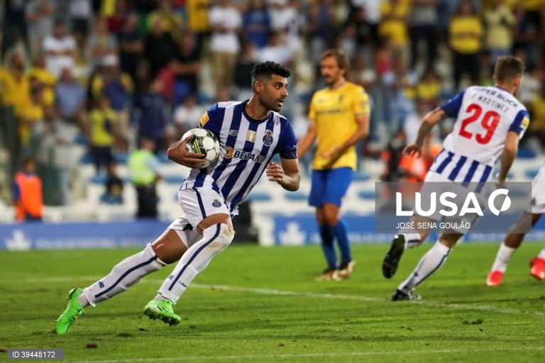 FC Porto empata com Estoril Praia (1-1), em jogo da I Liga portuguesa de futebol