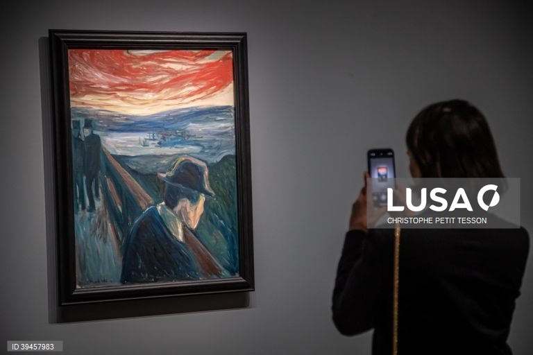 Exposição do pintor norueguês Edvard Munch no Museu d'Orsey em Paris