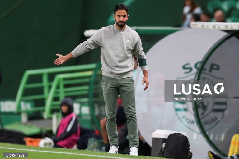 Sporting vence Gil Vicente por 3-1 em jogo da I Liga portuguesa de futebol