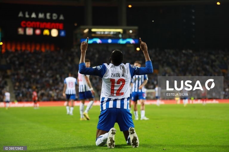 FC Porto vence por 2-0 Bayer Leverkusen em jogo da Liga dos Campeões de futebol