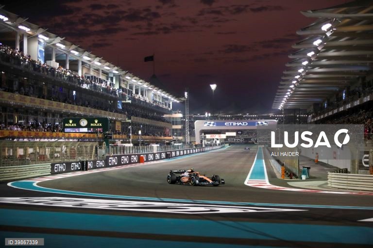 O neerlandês Max Verstappen (Red Bull) conquistou a 15.ª vitória da temporada no Grande Prémio de Abu Dhabi, enquanto o monegasco Charles Leclerc (Ferrari) segurou o segundo lugar no Mundial de Fórmula 1, após a 22.ª e última prova.