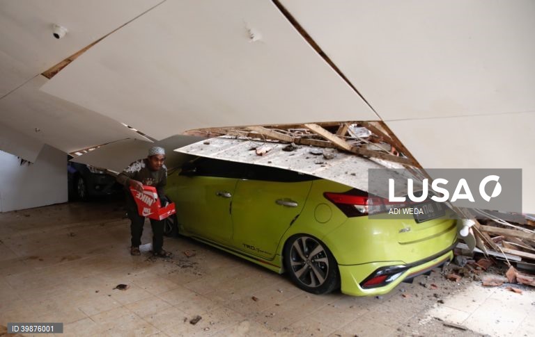 Indonésia: Operações de resgate e salvamento após o terramoto de magnitude de 5.6 em Cianjur
