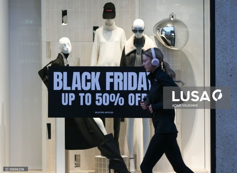 "Black Friday" na última sexta-feira de novembro, inaugura o período de compras de Natal com grandes descontos 
