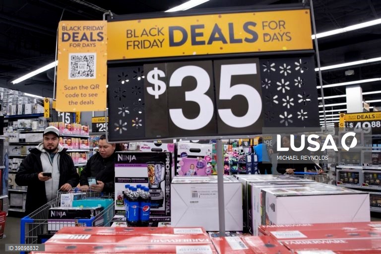 "Black Friday" na última sexta-feira de novembro, inaugura o período de compras de Natal com grandes descontos 