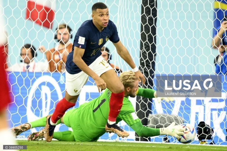 Mundial2022: 'Bis' de Mbappé à Dinamarca coloca campeã França nos 'oitavos'