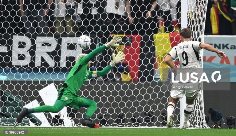 A Alemanha despediu-se do Mundial no Qatar mesmo tendo vencido por 4-2 a Costa Rica, em jogo da terceira jornada do Grupo E. Os alemães terminam esta primeira fase com os mesmos pontos da Espanha, mas ficaram em desvantagem no desempate entre golos marcados e sofridos.