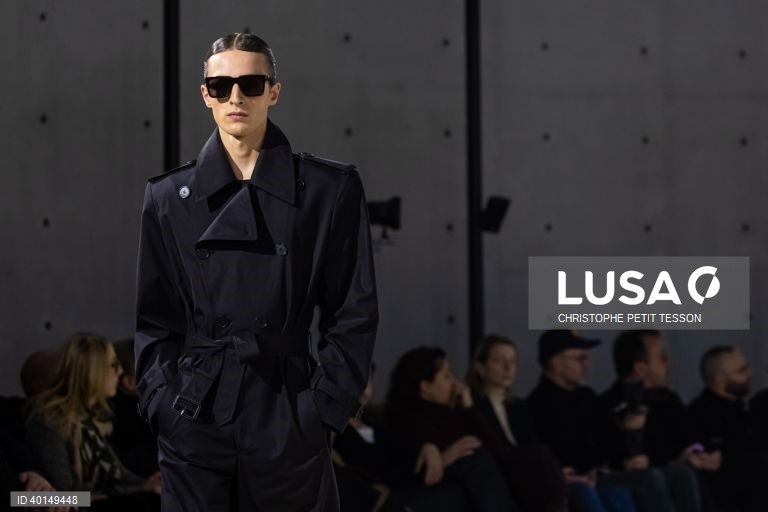 Semana da Moda em Paris - Yves Saint Laurent homem