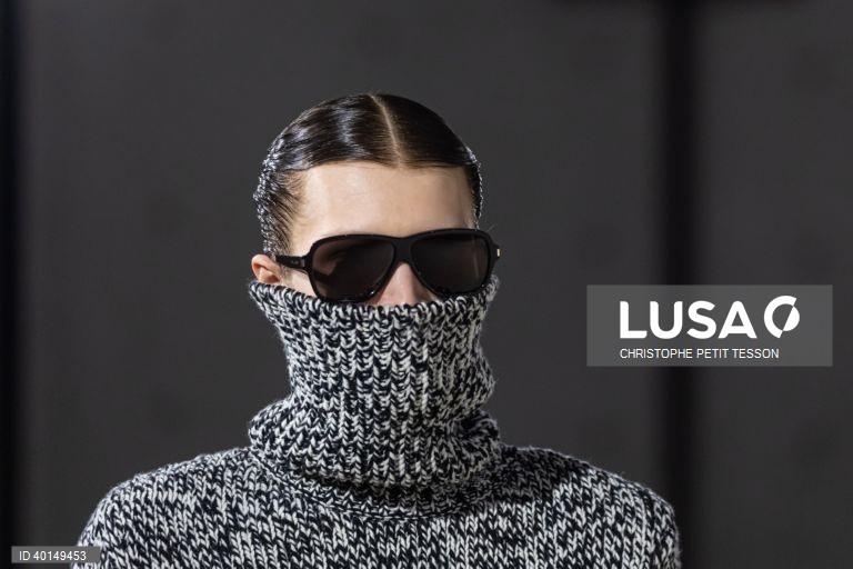 Semana da Moda em Paris - Yves Saint Laurent homem