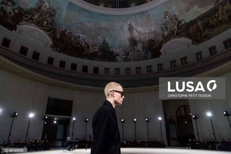 Semana da Moda em Paris - Yves Saint Laurent homem