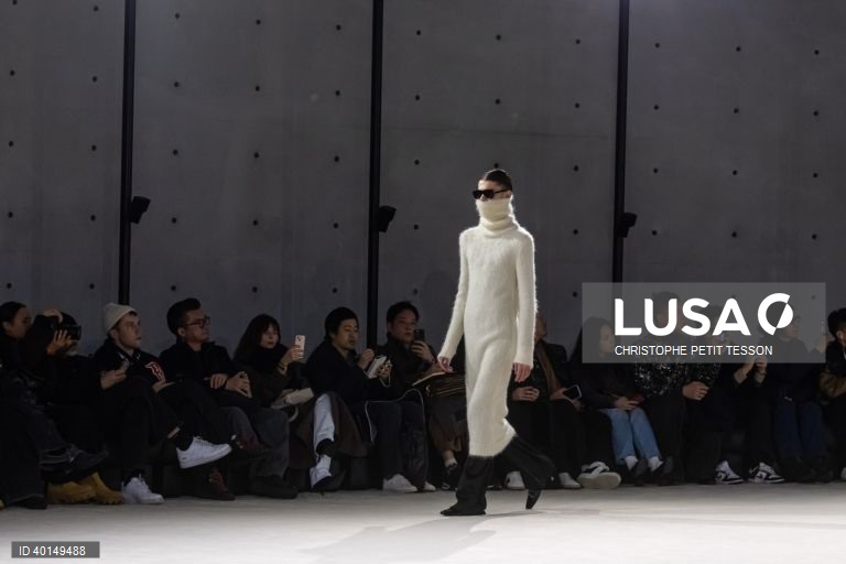 Semana da Moda em Paris - Yves Saint Laurent homem