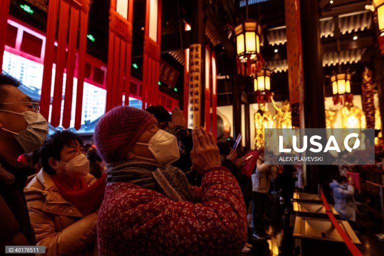 Xangai: Orações para o Ano Novo Chinês