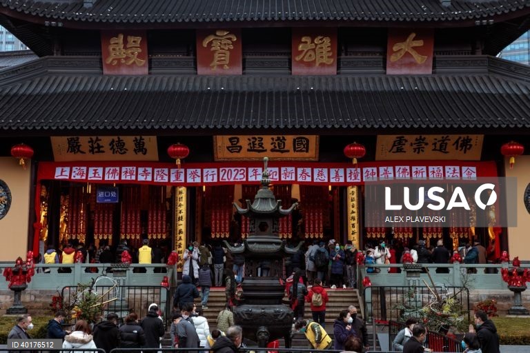 Xangai: Orações para o Ano Novo Chinês