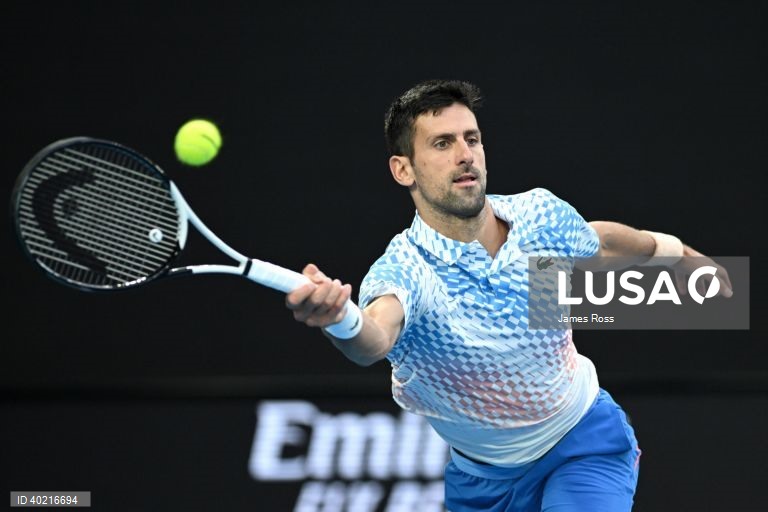 Open da Austrália: Djokovic conquista 10.º título ao bater Tsitsipas