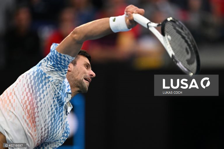 Open da Austrália: Djokovic conquista 10.º título ao bater Tsitsipas