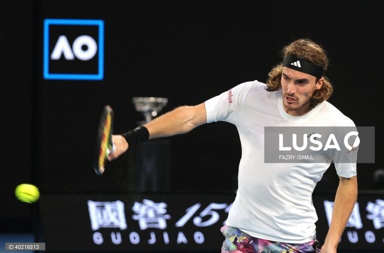 Open da Austrália: Djokovic conquista 10.º título ao bater Tsitsipas