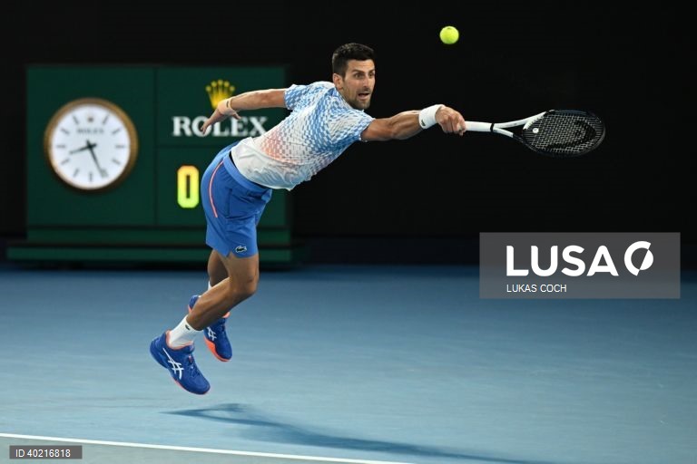 Open da Austrália: Djokovic conquista 10.º título ao bater Tsitsipas