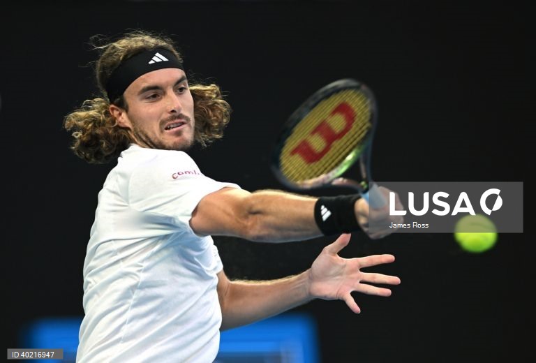 Open da Austrália: Djokovic conquista 10.º título ao bater Tsitsipas