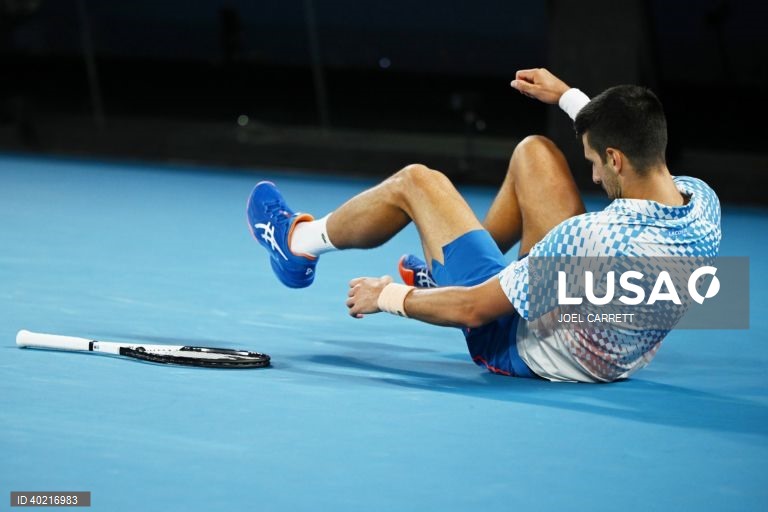 Open da Austrália: Djokovic conquista 10.º título ao bater Tsitsipas