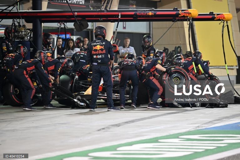 O piloto Max Verstappen vence Grande Prémio do Bahrain de Fórmula 1.