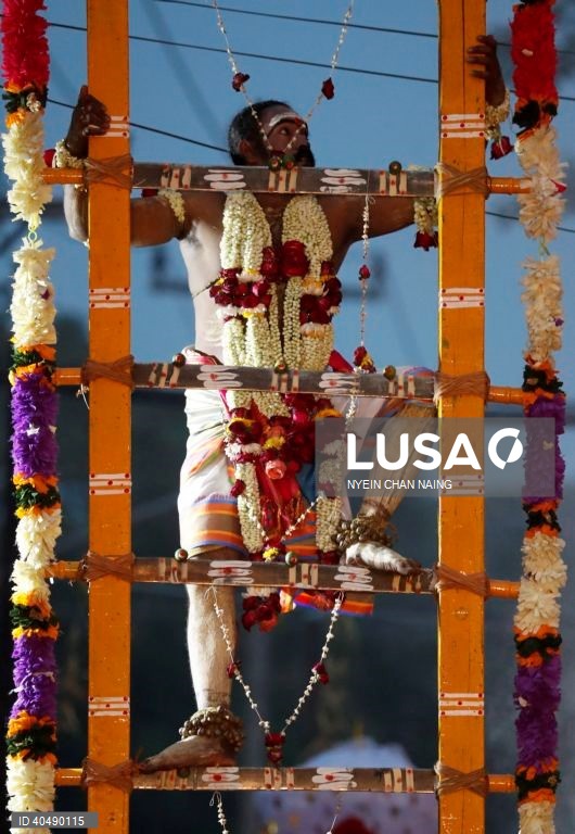 Festival hindu em Yangon em Mianmar (antiga Birmânia).
